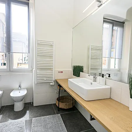 Iflat Santa Croce 2 Γένοβα